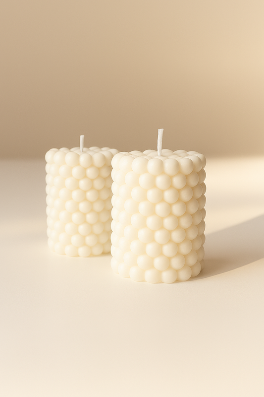 Oak & Ember Honeycomb Scented Candle – Warm Amber & Wood Notes
